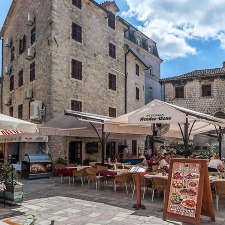 Hotel Rendez Vous Kotor Exterior foto